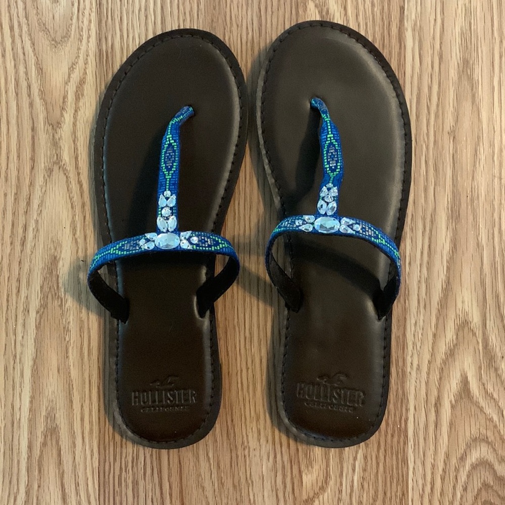 NWOT Hollister sandals. Size 9/10